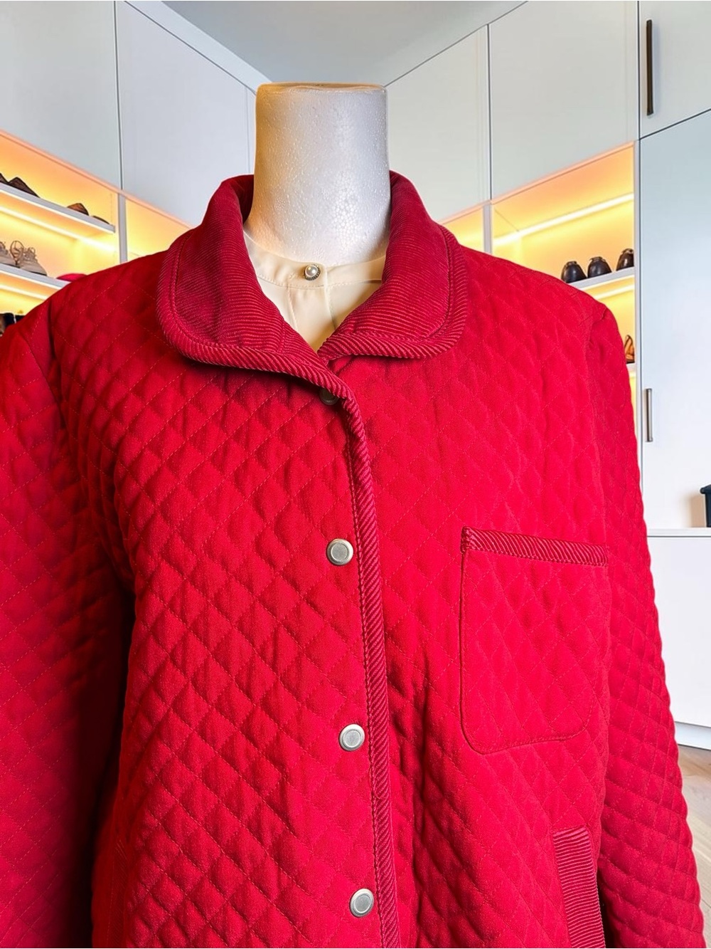 Talbots Petites Red Quilted
Jacket LP - Picture 10 of 15
